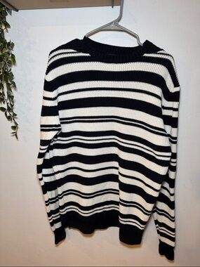 Zara Man Black and White Striped Crewneck Sweater knit size L